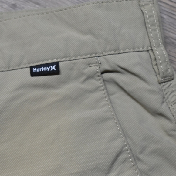 Men's Tan Hurley Short 34 - Picture 2 of 2